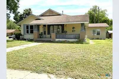 1026 Saint Paul Street, Gonzales, TX 78629 - Photo 2