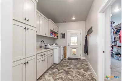 13428 Knob Hill Road, Rogers, TX 76569 - Photo 18