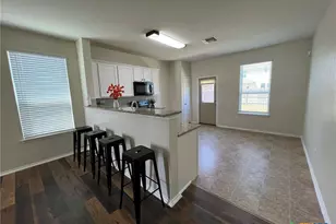 338 Mistflower, New Braunfels, TX 78130 - Photo 6