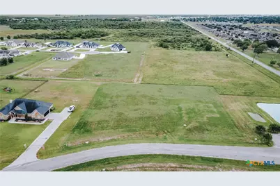57 Wellspring Boulevard, Victoria, TX 77904 - Photo 4