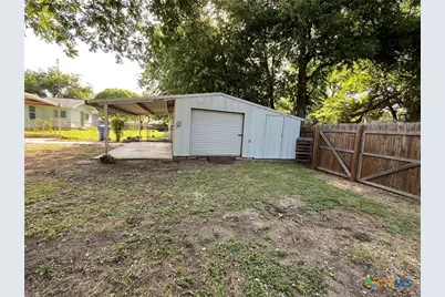 104 W Storey Street, San Saba, TX 76877 - Photo 30