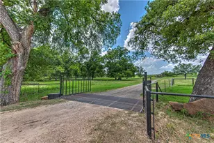 2162 Co Rd 304, Rockdale, TX 76567 - Photo 2