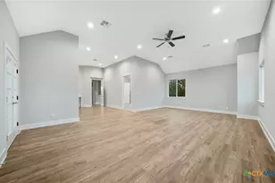 2235 Deer Run Ridge, New Braunfels, TX 78132 - Photo 14