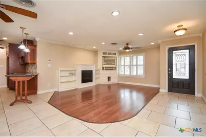 201 Canterbury Lane, Victoria, TX 77904 - Photo 2