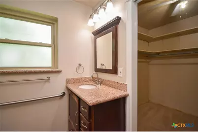 201 Canterbury Lane, Victoria, TX 77904 - Photo 22