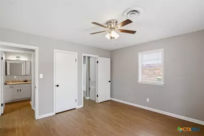 405 Hampshire Street, Victoria, TX 77904 - Photo 18