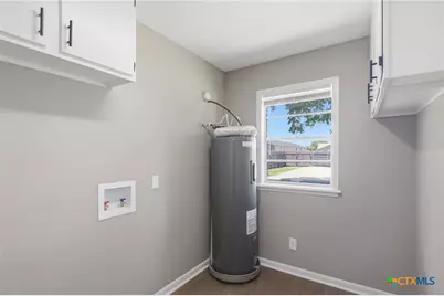 405 Hampshire Street, Victoria, TX 77904 - Photo 22