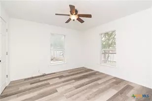 306 S 25th St, Temple, TX 76504 - Photo 6