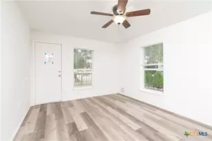 306 S 25th St, Temple, TX 76504 - Photo 4