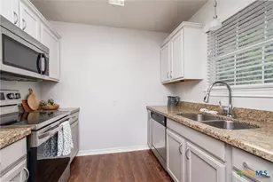 905 Concho St, Belton, TX 76513 - Photo 2