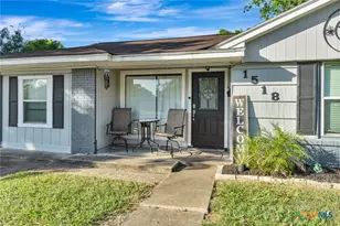 1518 Bonham Dr, Victoria, TX 77901 - Photo 2