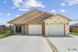 1101 S College Ave, Troy, TX 76579 - Photo 1