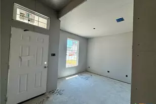 342 Pathfinder Dr, Copperas Cove, TX 76522 - Photo 2