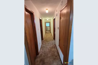 802 W 25th Street, Cameron, TX 76520 - Photo 10