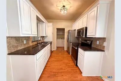 6 S Bobcat Court, Belton, TX 76513 - Photo 2
