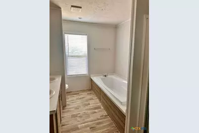 [Address not provided], Waelder, TX 78959 - Photo 8