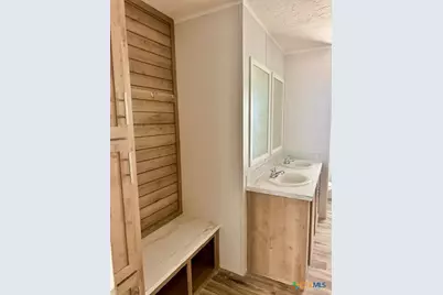 [Address not provided], Waelder, TX 78959 - Photo 6