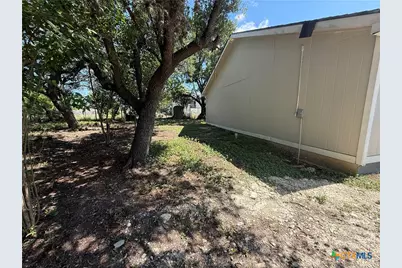 560 Wickford Way, Canyon Lake, TX 78133 - Photo 26