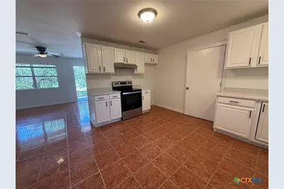 560 Wickford Way, Canyon Lake, TX 78133 - Photo 36