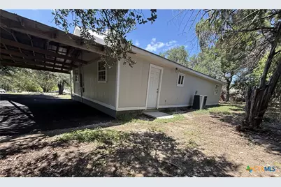 560 Wickford Way, Canyon Lake, TX 78133 - Photo 22