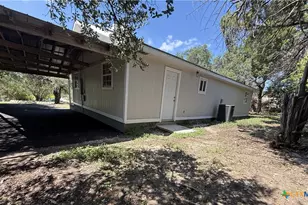 560 Wickford Way, Canyon Lake, TX 78133 - Photo 22
