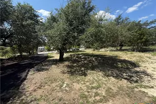 560 Wickford Way, Canyon Lake, TX 78133 - Photo 10