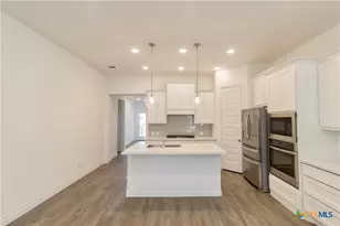 311 Balaton Lake, New Braunfels, TX 78130 - Photo 10