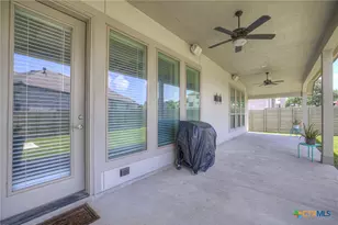 415 Bridle Trl, New Braunfels, TX 78132 - Photo 38