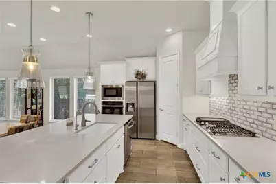 415 Bridle Trail, New Braunfels, TX 78132 - Photo 12