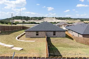 102 Lost Trl, Copperas Cove, TX 76522 - Photo 24