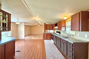146 Lexie Ln, Victoria, TX 77905 - Photo 8