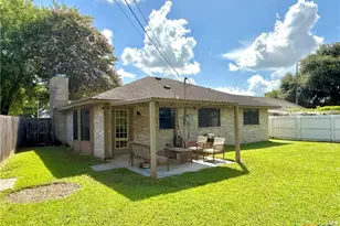 505 Camelot Dr, Victoria, TX 77901 - Photo 20