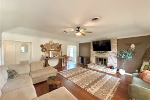 505 Camelot Dr, Victoria, TX 77901 - Photo 4