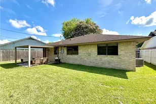 505 Camelot Dr, Victoria, TX 77901 - Photo 22