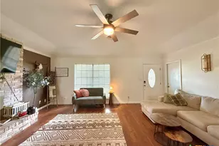 505 Camelot Dr, Victoria, TX 77901 - Photo 6
