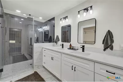 631 S Santa Clara Avenue, New Braunfels, TX 78130 - Photo 20