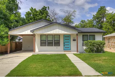631 S Santa Clara Avenue, New Braunfels, TX 78130 - Photo 1