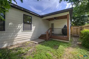 631 S Santa Clara Ave, New Braunfels, TX 78130 - Photo 32