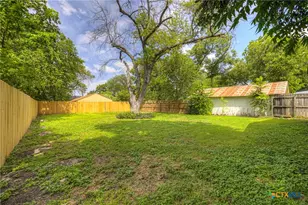 631 S Santa Clara Ave, New Braunfels, TX 78130 - Photo 34
