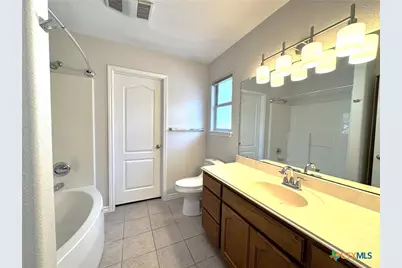 2038 Bentwood Drive, New Braunfels, TX 78130 - Photo 10