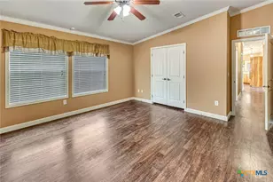 606 N Glendale St, Hallettsville, TX 77964 - Photo 28