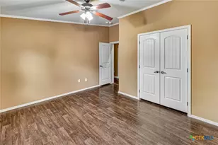 606 N Glendale St, Hallettsville, TX 77964 - Photo 22