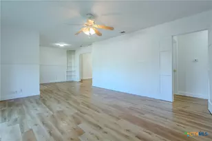 1809 S 13th St, Temple, TX 76504 - Photo 2