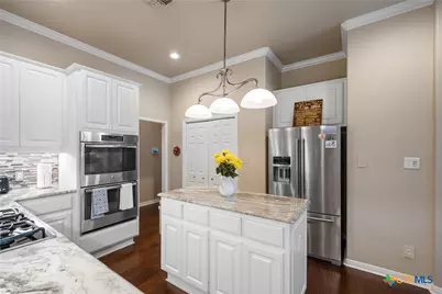 2224 Garden Court, San Marcos, TX 78666 - Photo 10