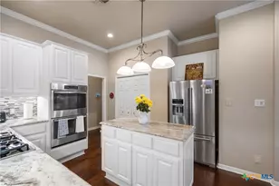 2224 Garden Ct, San Marcos, TX 78666 - Photo 10