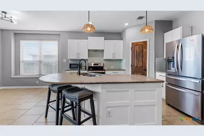 1865 Logan Trail, New Braunfels, TX 78130 - Photo 8