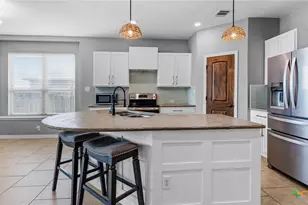 1865 Logan Trail, New Braunfels, TX 78130 - Photo 8