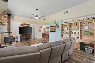 1172 Co Rd 418, Thorndale, TX 76577 - Photo 10