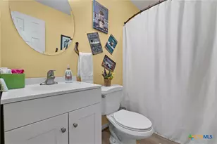 1172 Co Rd 418, Thorndale, TX 76577 - Photo 24