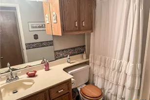 214 Rattan Dr, Victoria, TX 77901 - Photo 6